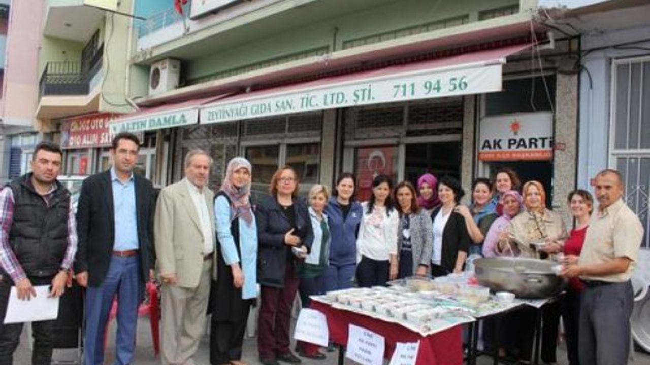 AK Parti Çine Kadın Kollarından Aşure Hayrı