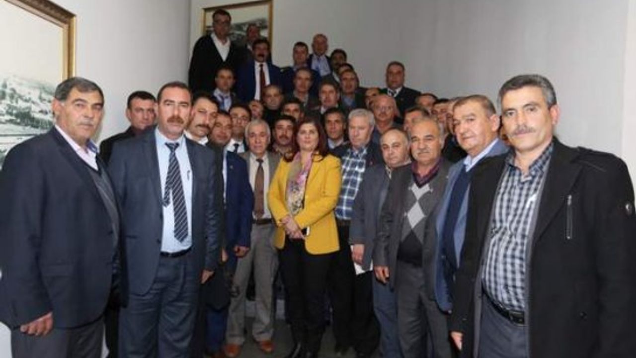 Başkan Çerçioğlu, Karacasu ve Sultanhisarlı Muhtarlarla Bir Araya Geldi