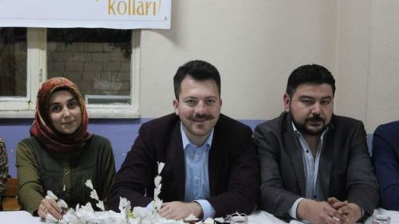 AK Gençlik “Genç Kürsü” Programıyla Start’ı Verdi