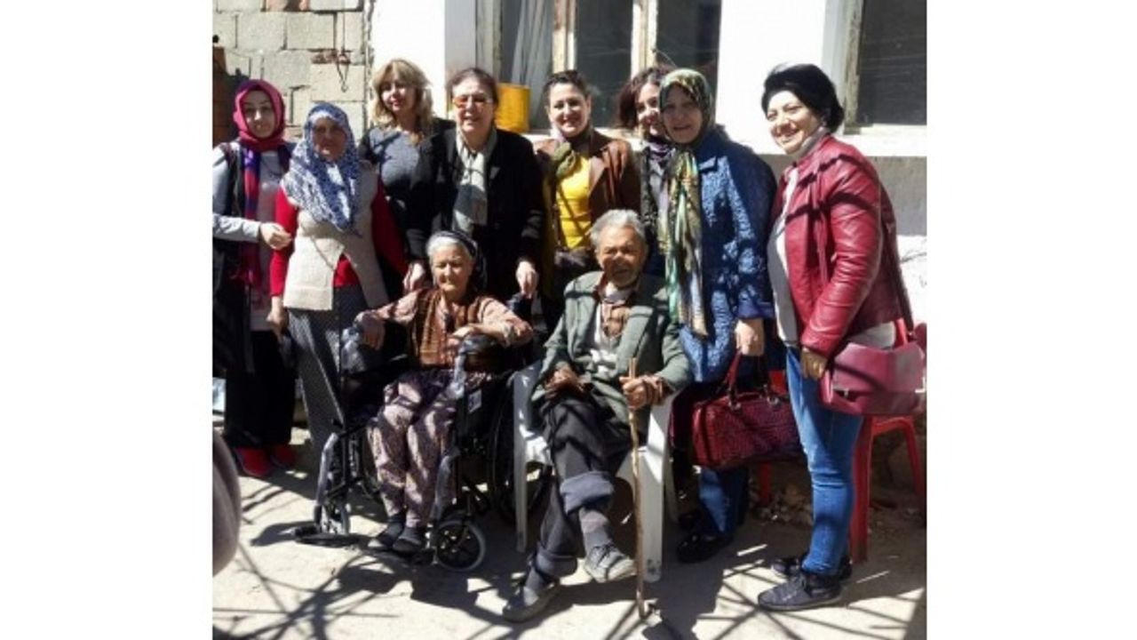 AK Kadınlar, “Biz varken siz yalnız değilsiniz”