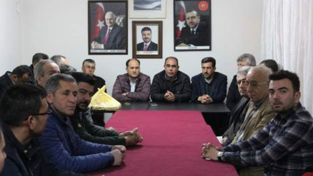 MHP Teşkilatı AK Parti'yi Ziyaret Etti