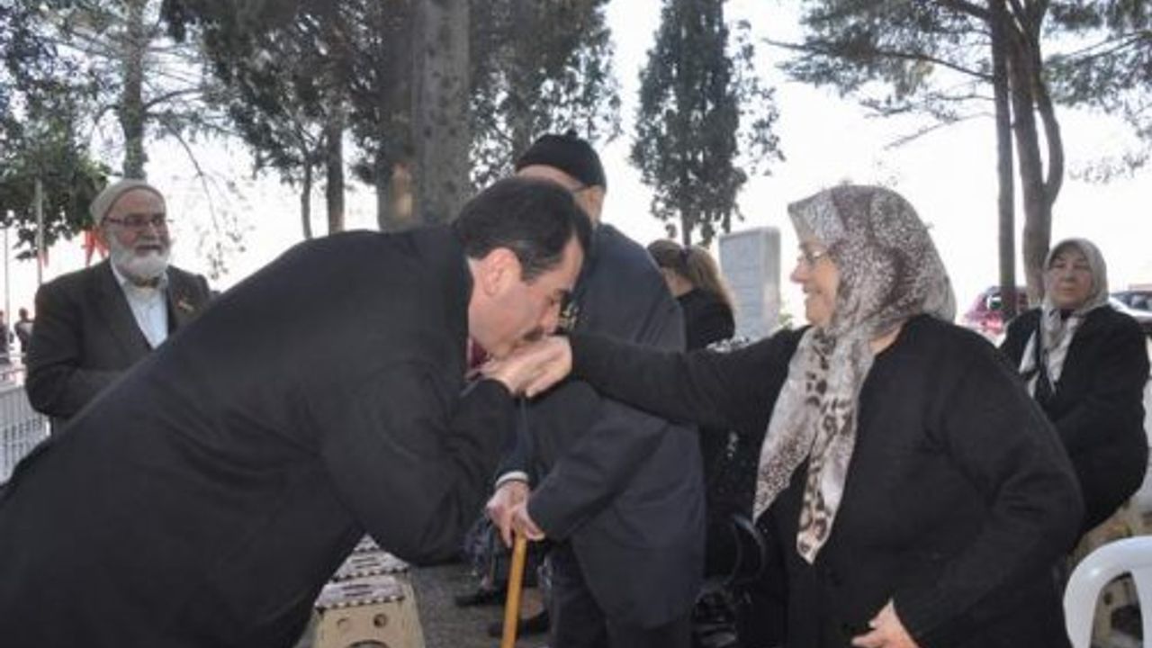 Milletvekili Erdem, “Toplumsal yaşamın temel kuralı karşılıklı sevgi ve saygıdır”