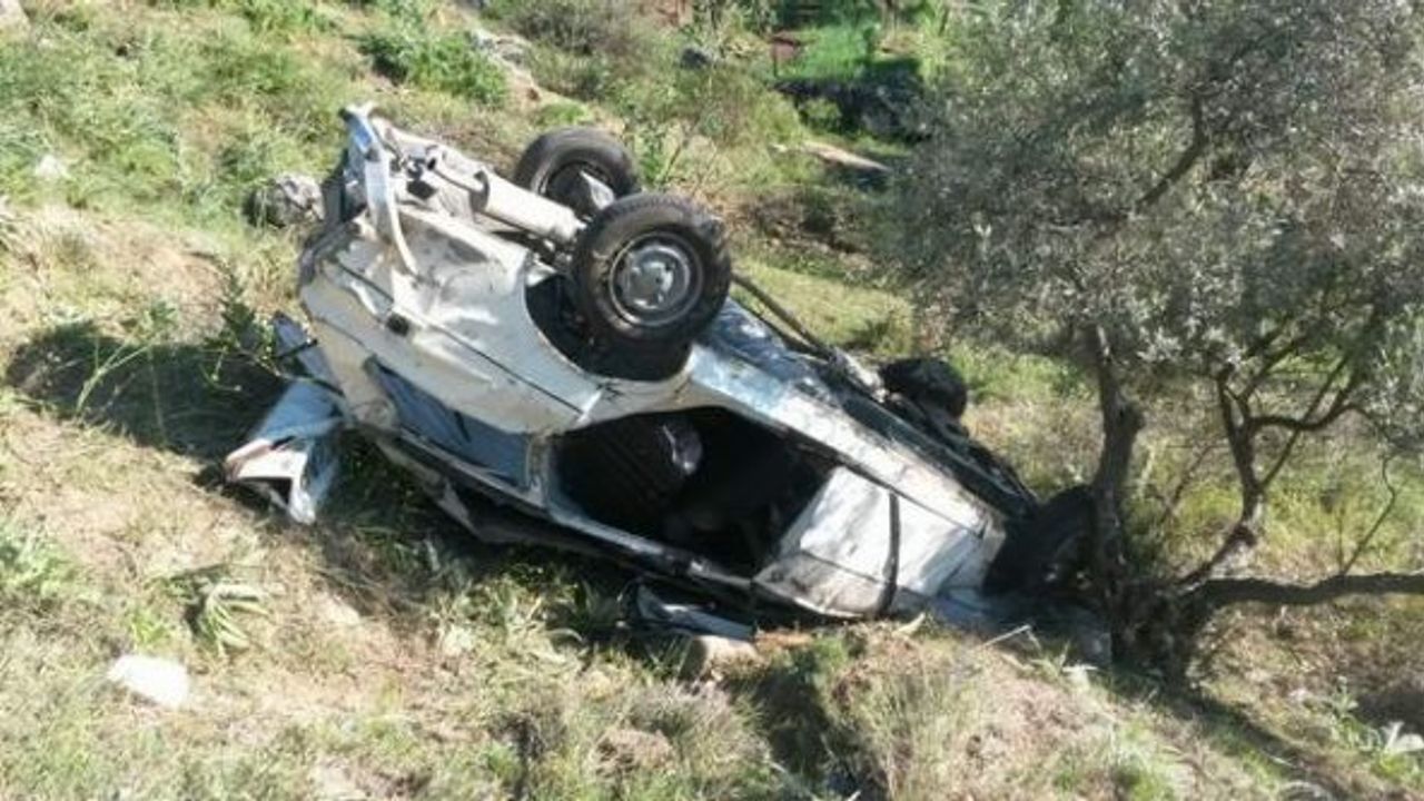 Hallaçlar’da trafik kazasında 1 kişi öldü, biri çocuk 4 kişi yaralandı