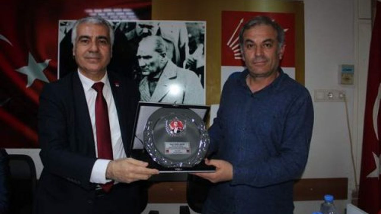 CHP'li İnci'den Çine teşkilatına plaketli teşekkür