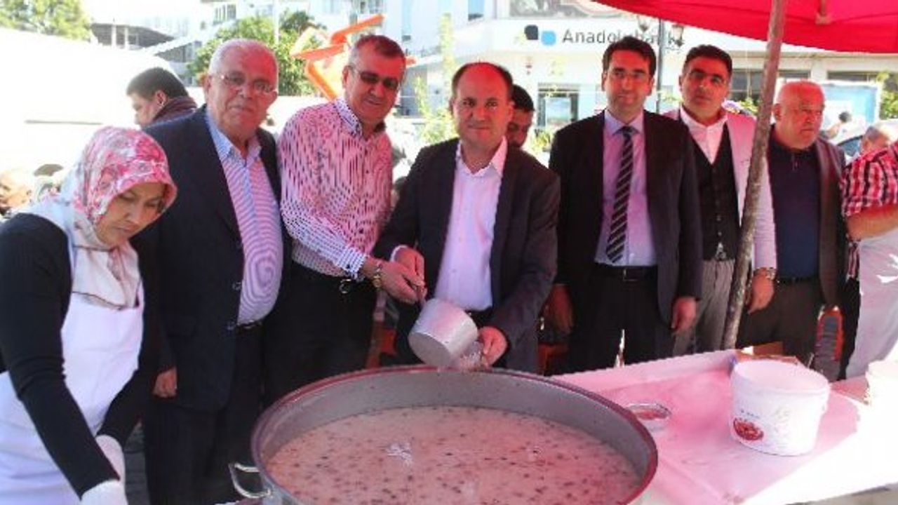 AK Parti Çine İlçe Teşkilatı’ndan Aşure Hayrı
