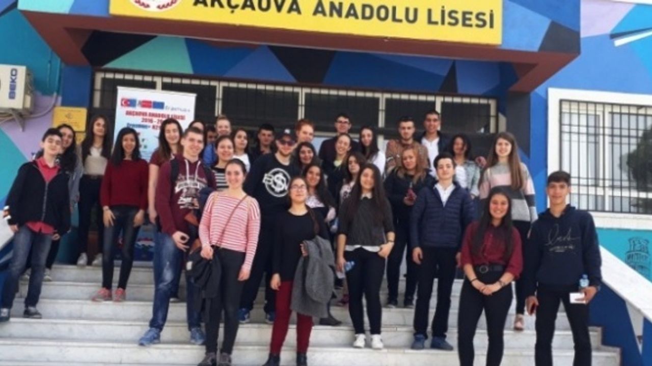 Erasmus Projesi ile Akçaova Anadolu Lisesi
