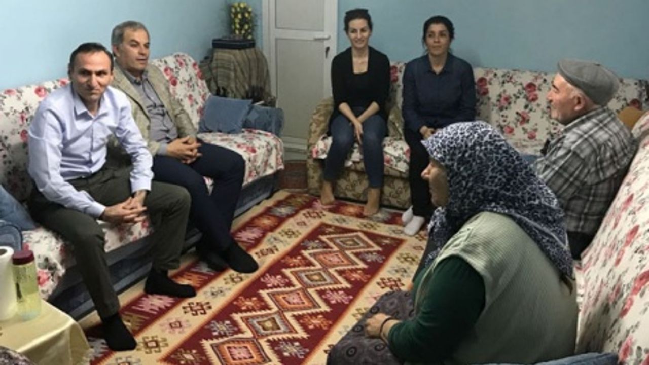 CHP Çine Teşkilatı Şehit Ailelerini Ziyaret Etti