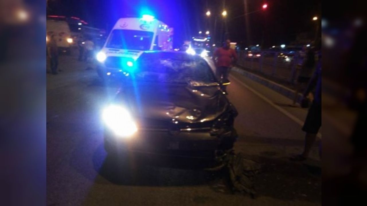 Otomobil ile Motosiklet Çarpıştı: 2 Yaralı