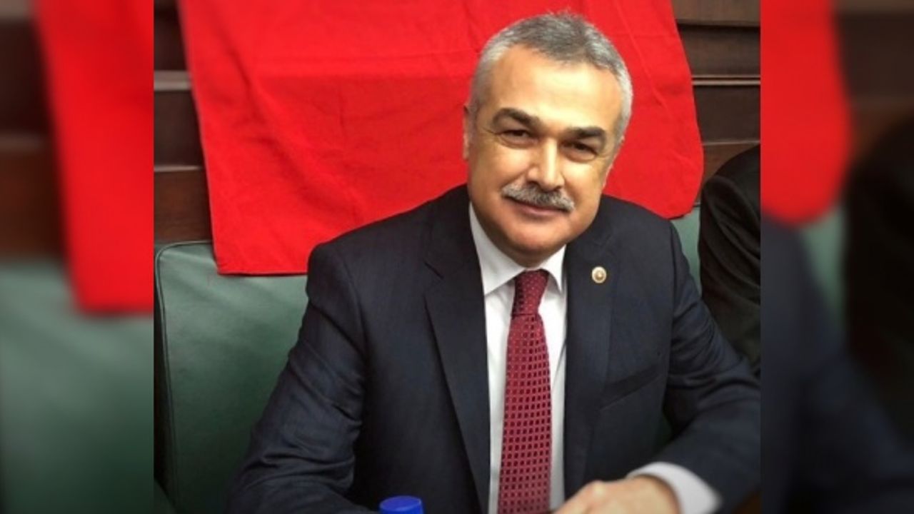 Mustafa Savaş, AK Parti’nin 17. yaşını kutladı