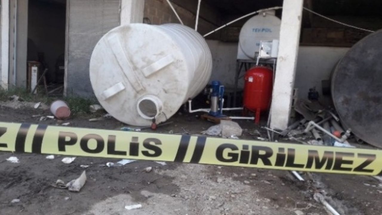 Tankın İçinde Baygın Bulunan Genç Hastaneye Kaldırıldı