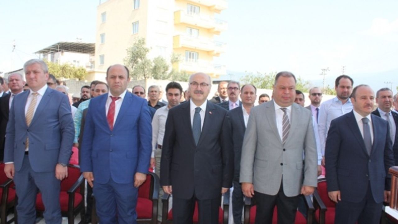 Vali Köşger, Çine’de Mevlana Camisi’nin Açılışı Yaptı
