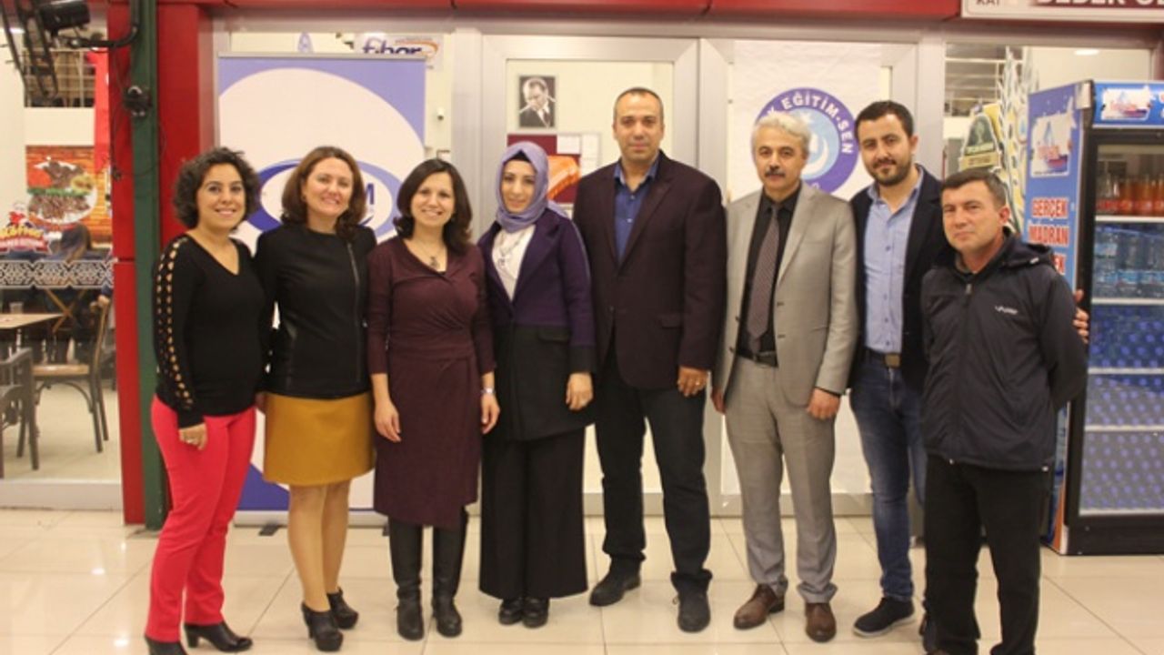 Türk Eğitim-Sen’den Öğretmenler Günü Yemeği