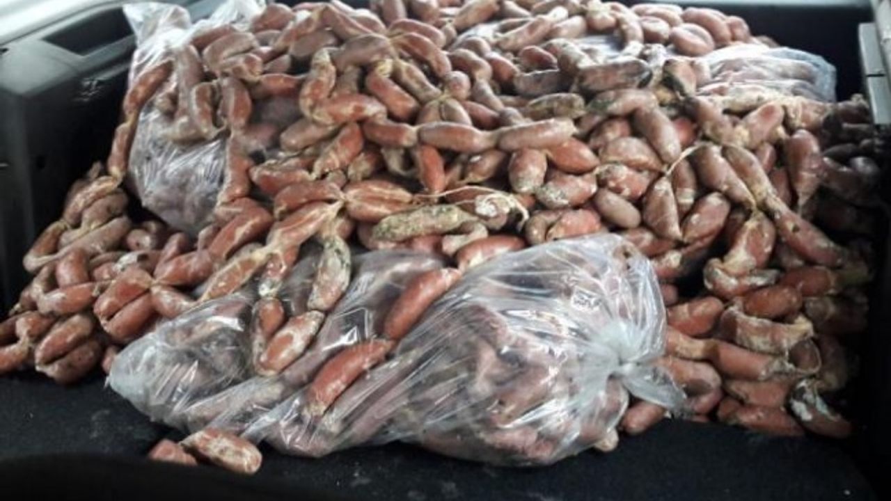 Çine'de Yaklaşık 350 Kilo Bozuk Sucuk Ele Geçirildi