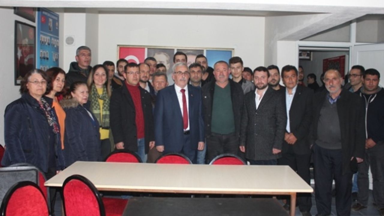 Çine’de, İYİ ve CHP’li 30 Kişi AK Parti’ye Geçti