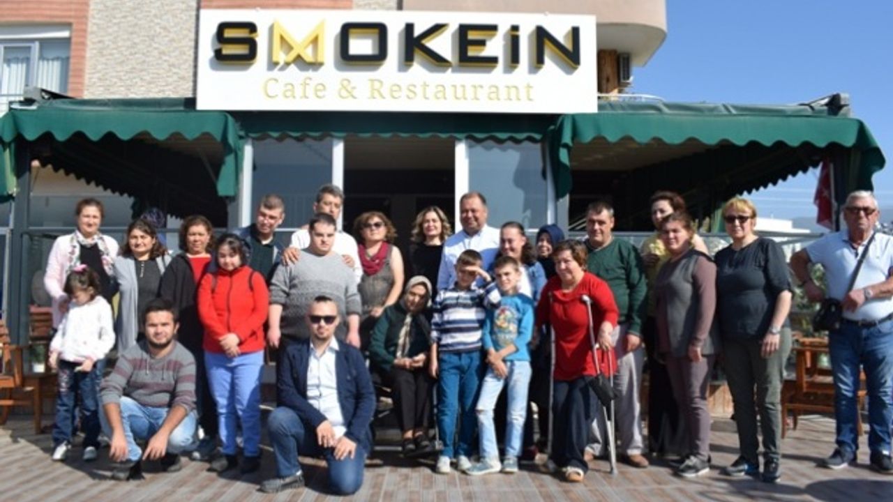 Engelli Gençlere ve Çocuklara Yönelik Yemek Düzenlendi