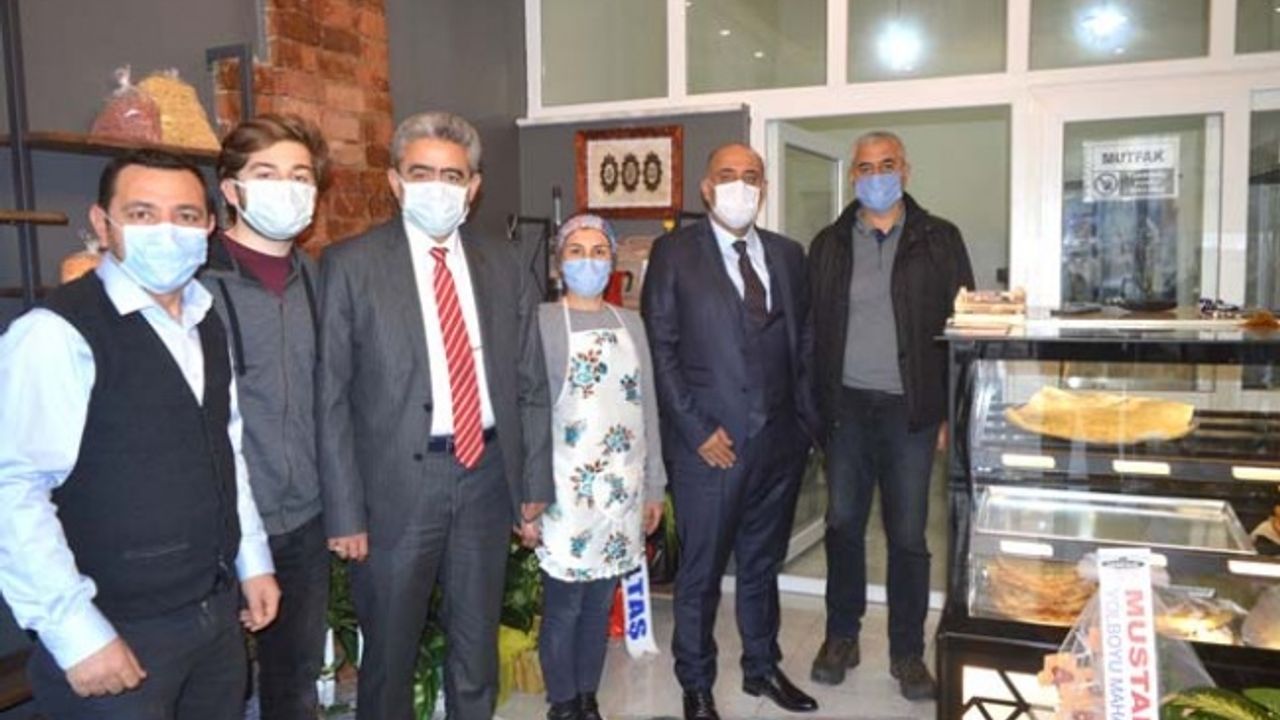 Haluk Alıcık Hanımeli Mantı Evi'ni Ziyaret Etti