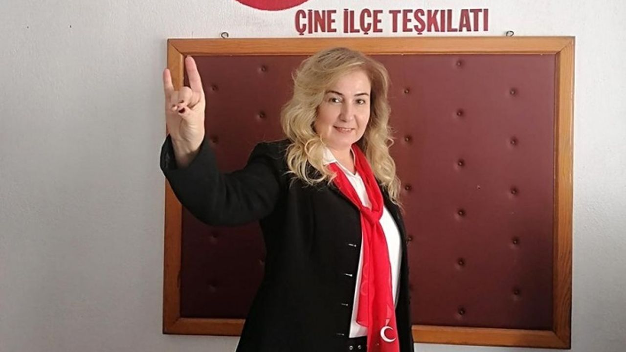 MHP Çine Kadın Kolları Başkanı İstifa Etti