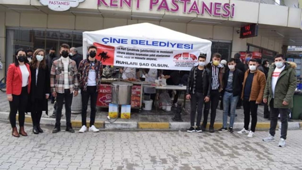 CHP'li Gençlerden Şehitlerin Ruhuna Lokma Hayrı