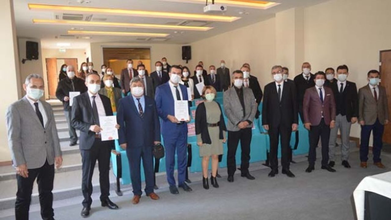Çine’de şartları yerine getiren okullara 'Okulum temiz' belgesi verildi