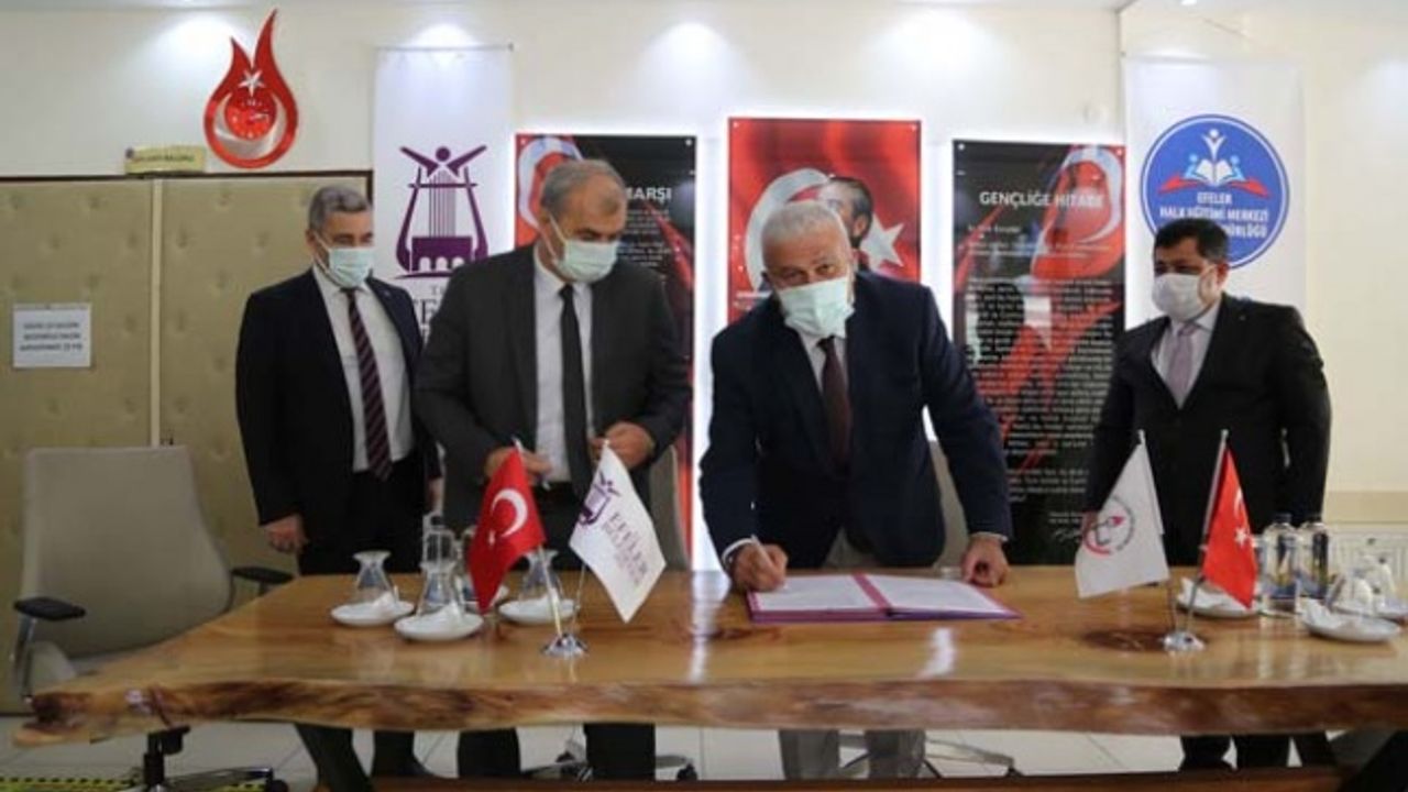 Başkan Atay’dan Kursiyerlerin Gelir Elde Edebilmelerine Katkı