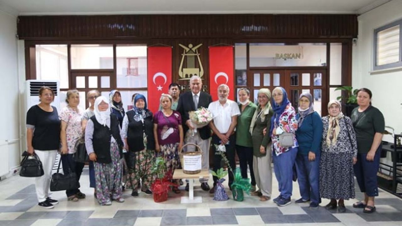JES Direnişçisi Kadınlardan Başkan Atay’a Teşekkür Ziyareti