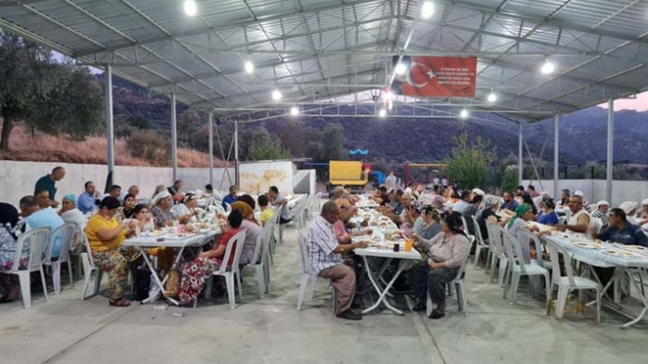 Büyükşehir Belediyesi Muharrem Ayında Gönül Sofraları Kurdu