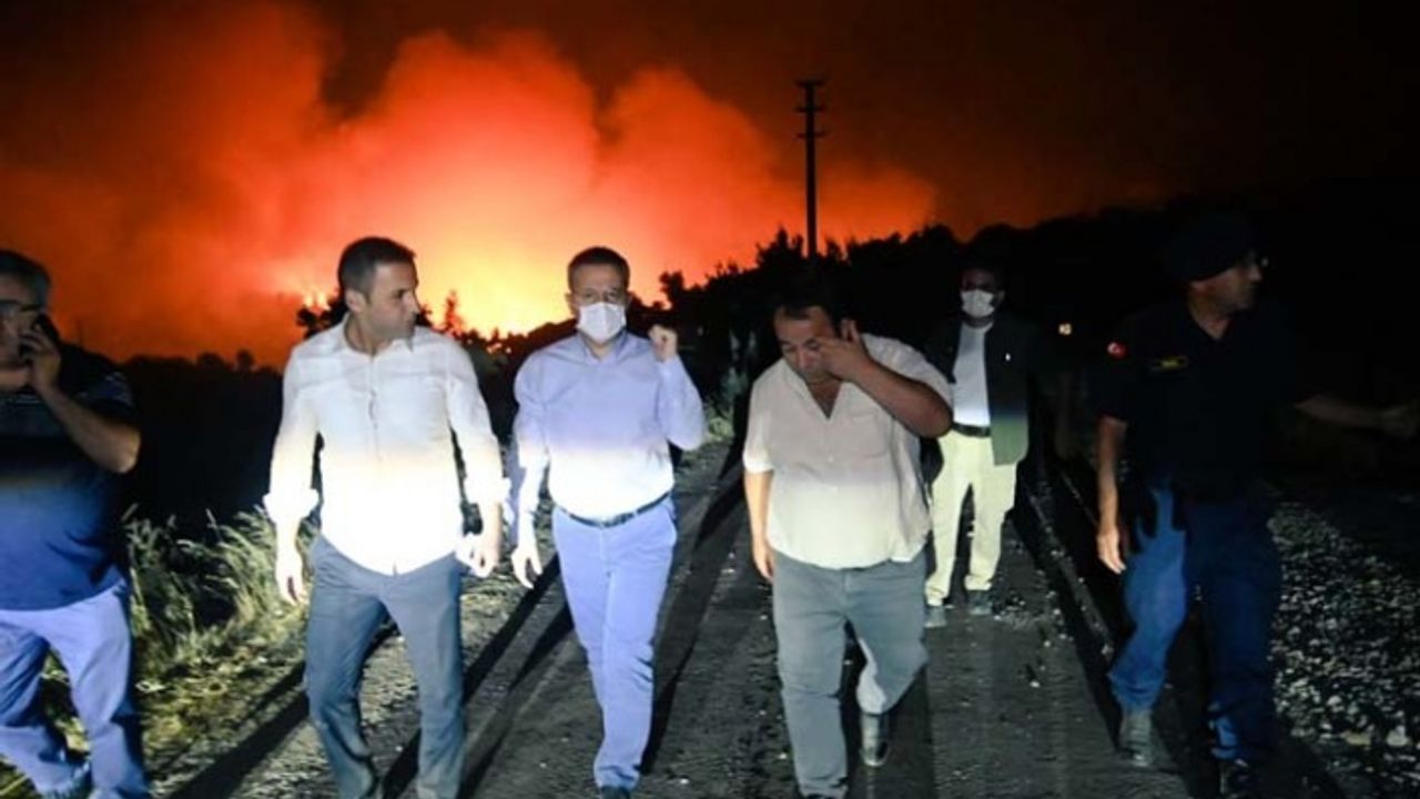 Vali Aksoy, Bozdoğan bölgesi yangınında incelemelerde bulundu