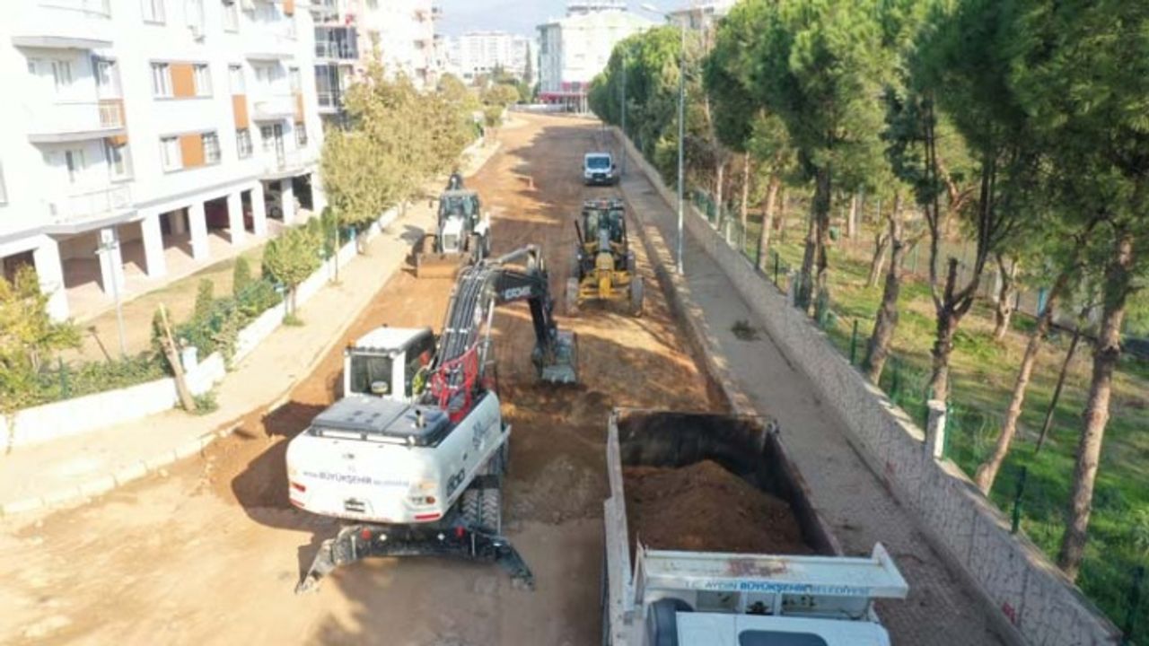 Aydın Büyükşehir Belediyesi Yol Yapım Çalışmalarıyla Hayata Dokunuyor