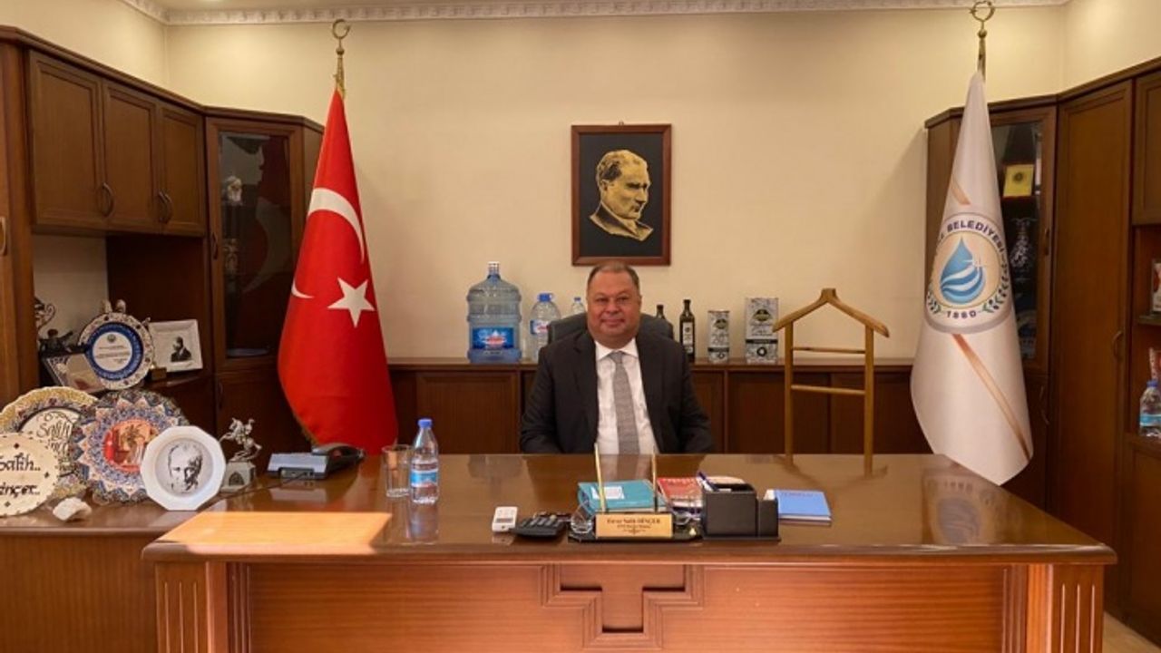 “Milletleri kurtaranlar, yalnız ve ancak öğretmenlerdir”