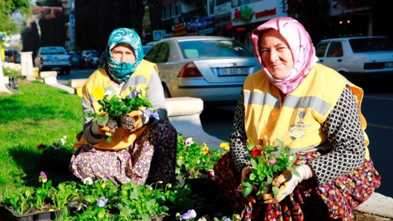 AYDIN BÜYÜKŞEHİR BELEDİYESİ’NİN DESTEĞİYLE EVLERİNİ GEÇİNDİRİYORLAR