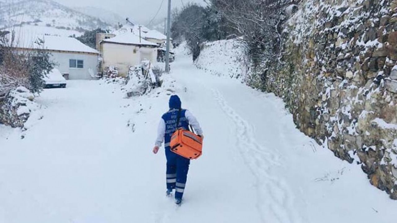 Aydın Büyükşehir Belediyesi Ekipleri Kar-Kış Dinlemedi