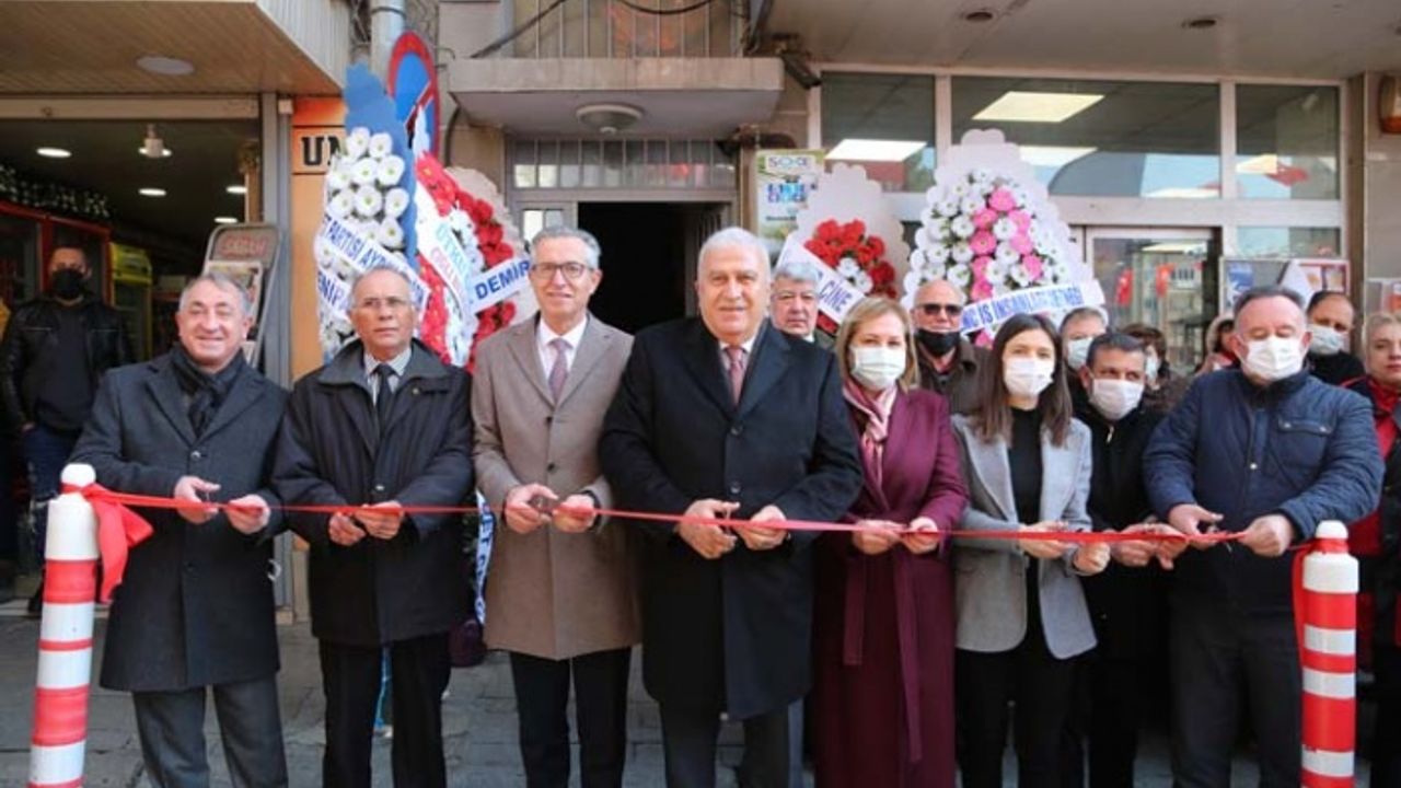 Başkan Atay’dan Tek Kurdele İle İki Merkez