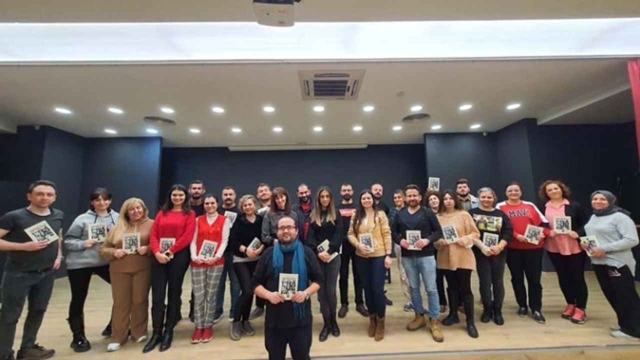 Efeler Belediyesi Şehir Tiyatrosu Yalçın Dinçer’i Unutmadı