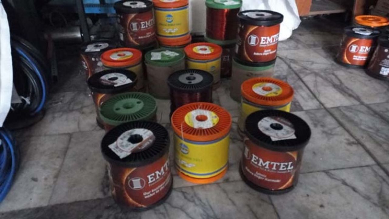 Çine’de Çalınan Bakır Teller Başkan Uyar’a Teslim edildi: 7 kişi şüpheli