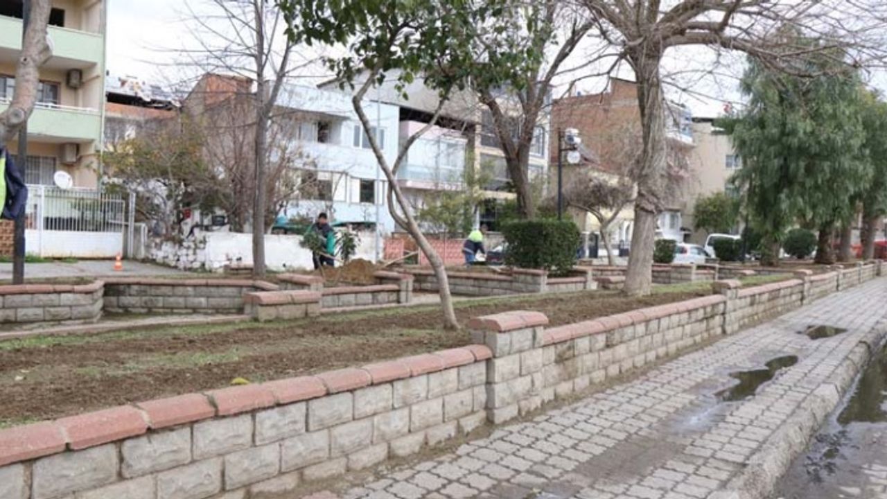 Nazilli’de yeşil alanlar yaza hazırlanıyor