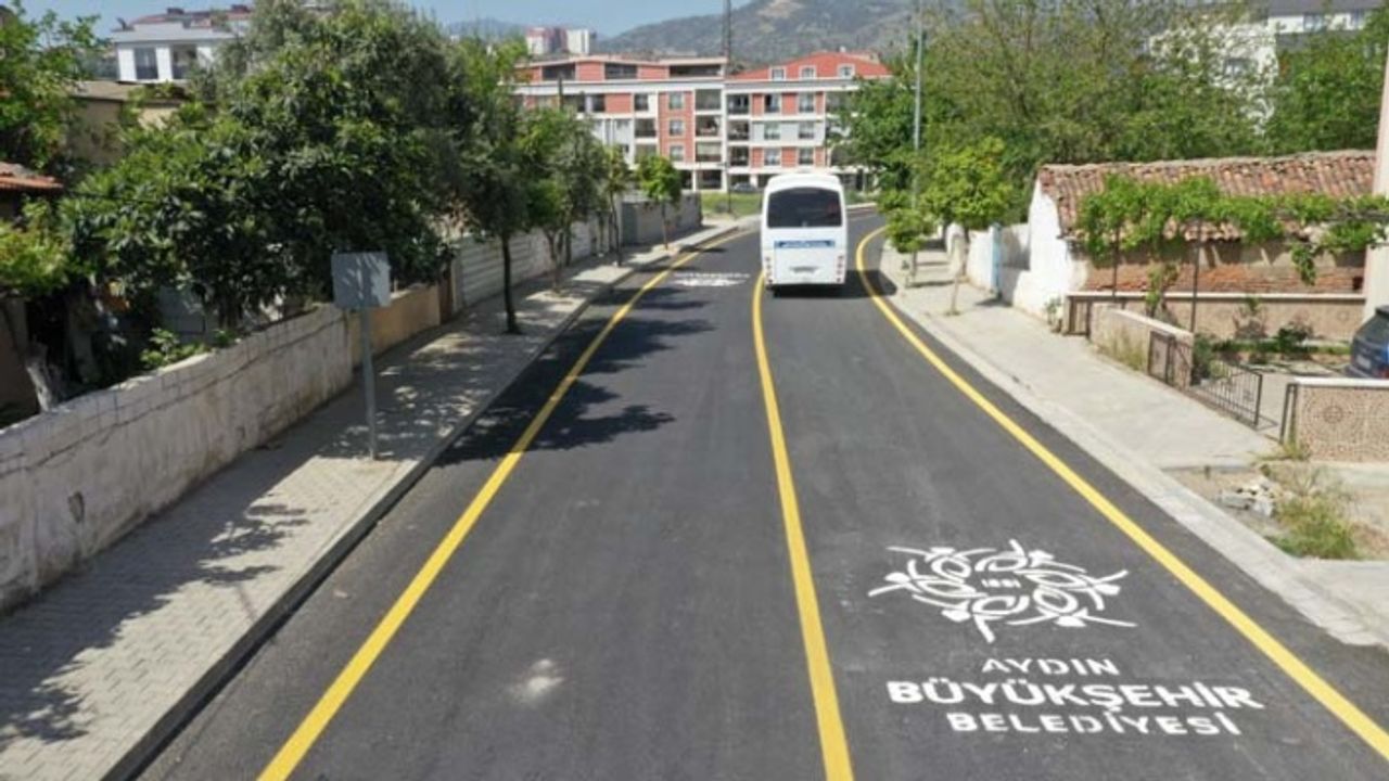 Aydın Büyükşehir Belediyesi Yolları Yeniliyor