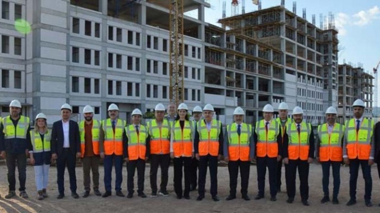 Özmen, “Aydın Şehir Hastanesi seçimden önce açılacak”