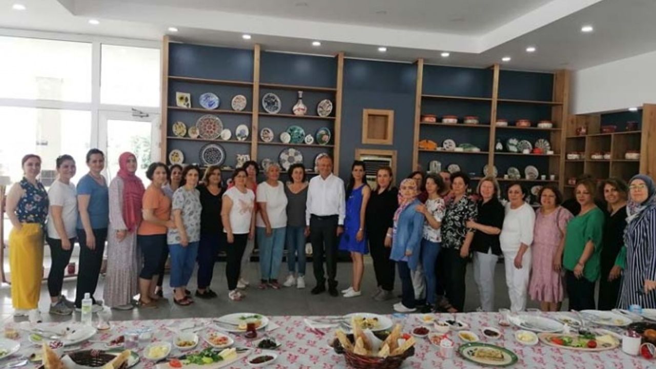 Başkan Dinçer kadın girişimcilerle bir ara geldi