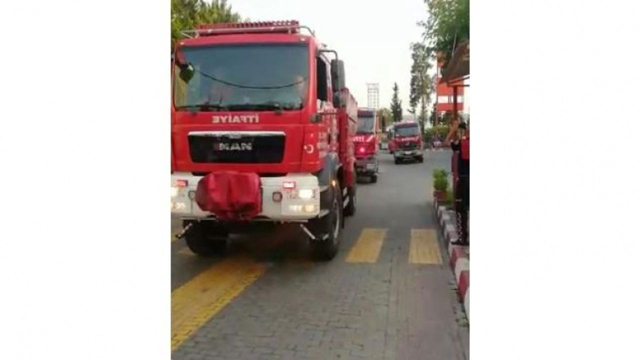 Büyükşehir ekipleri Marmaris orman yangınına gitti