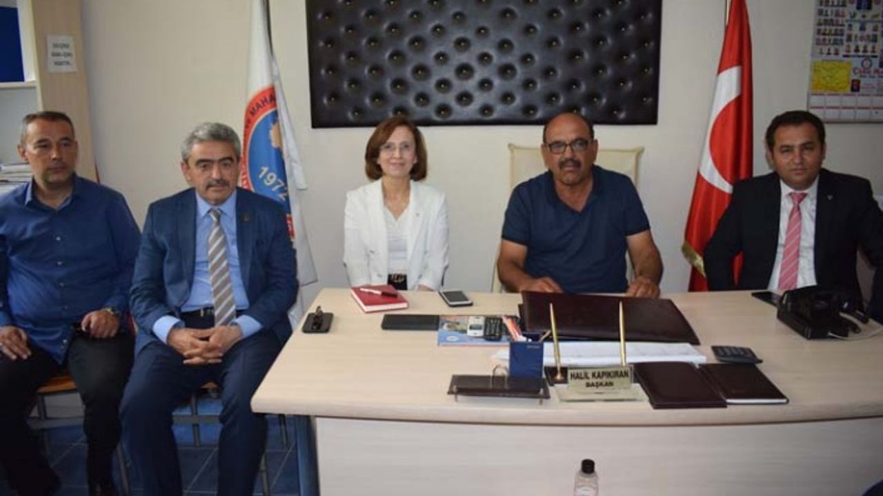 MHP Heyeti, Muhtarlar ve STK Başkanlarıyla bir araya geldi