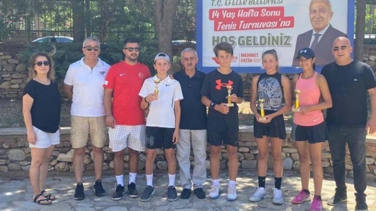 Efeler Belediyesi Tenis Turnuvası’nda Ödüller Sahiplerini Buldu