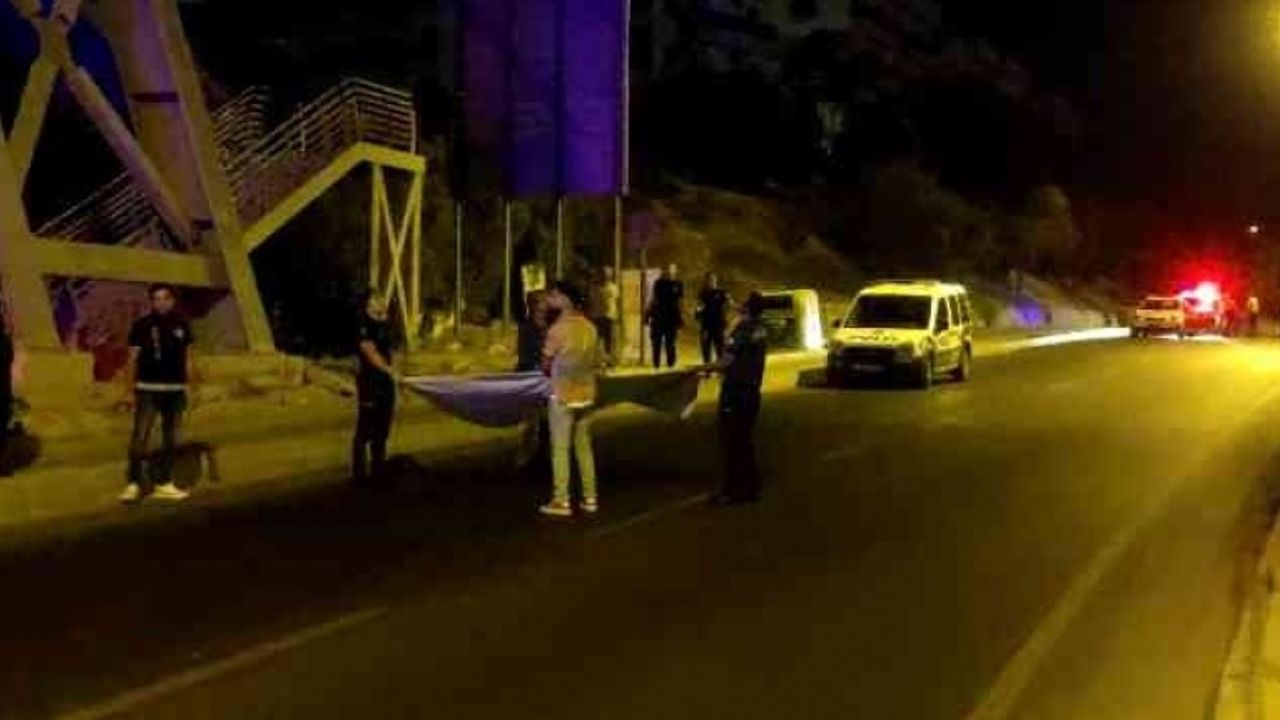 Polis battaniye açtı, genç kız kurtarıldı