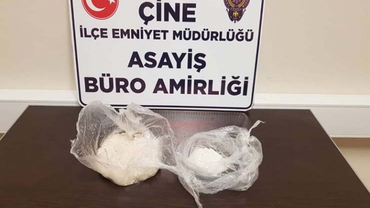 Polis gece yarısı uyuşturucuya geçit vermedi!