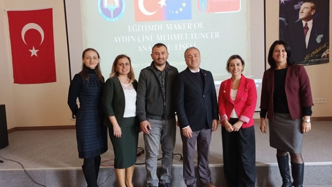 Mehmet Tuncer Anadolu Lisesi Projelerini tanıttı