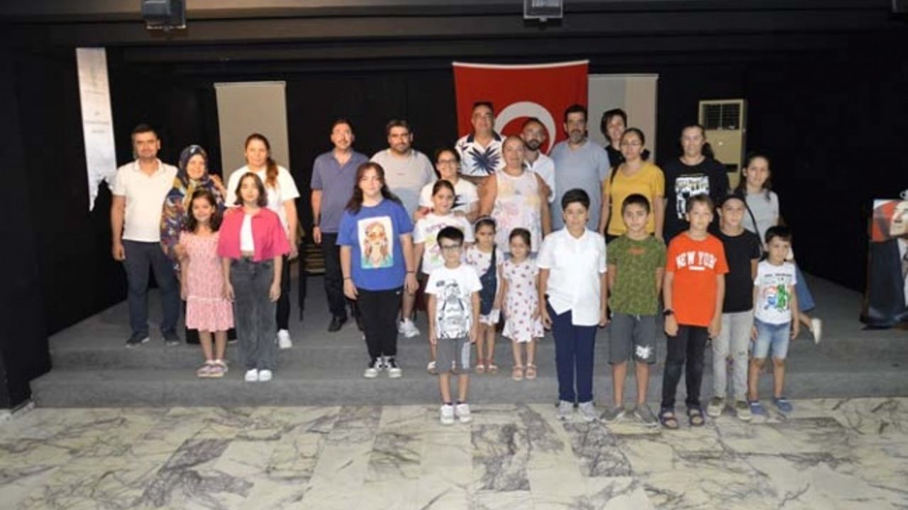 Çine Belediyesi Kursiyer Öğrencilerinden İngilizce Oyun