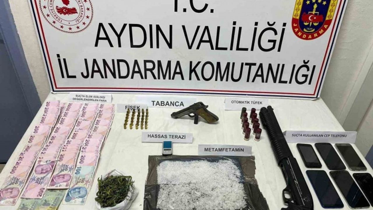 Jandarma ekipleri uyuşturucuya geçit vermiyor
