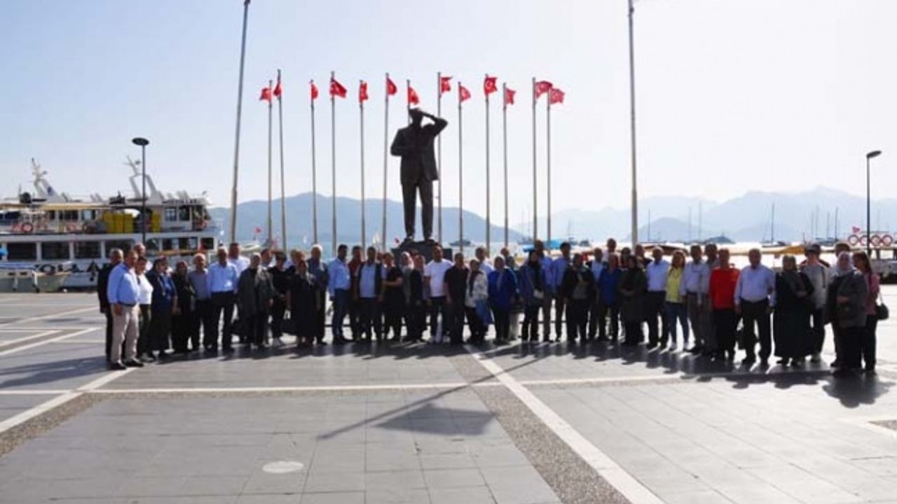 Başkan Dinçer Sözünü Tuttu, Çineli Muhtarlar Marmaris'i Gezdi