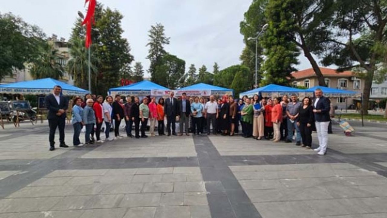 Çine Halk Eğitimi Merkezi'nden "Cumhuriyet'in 100. Yılı Sergisi"