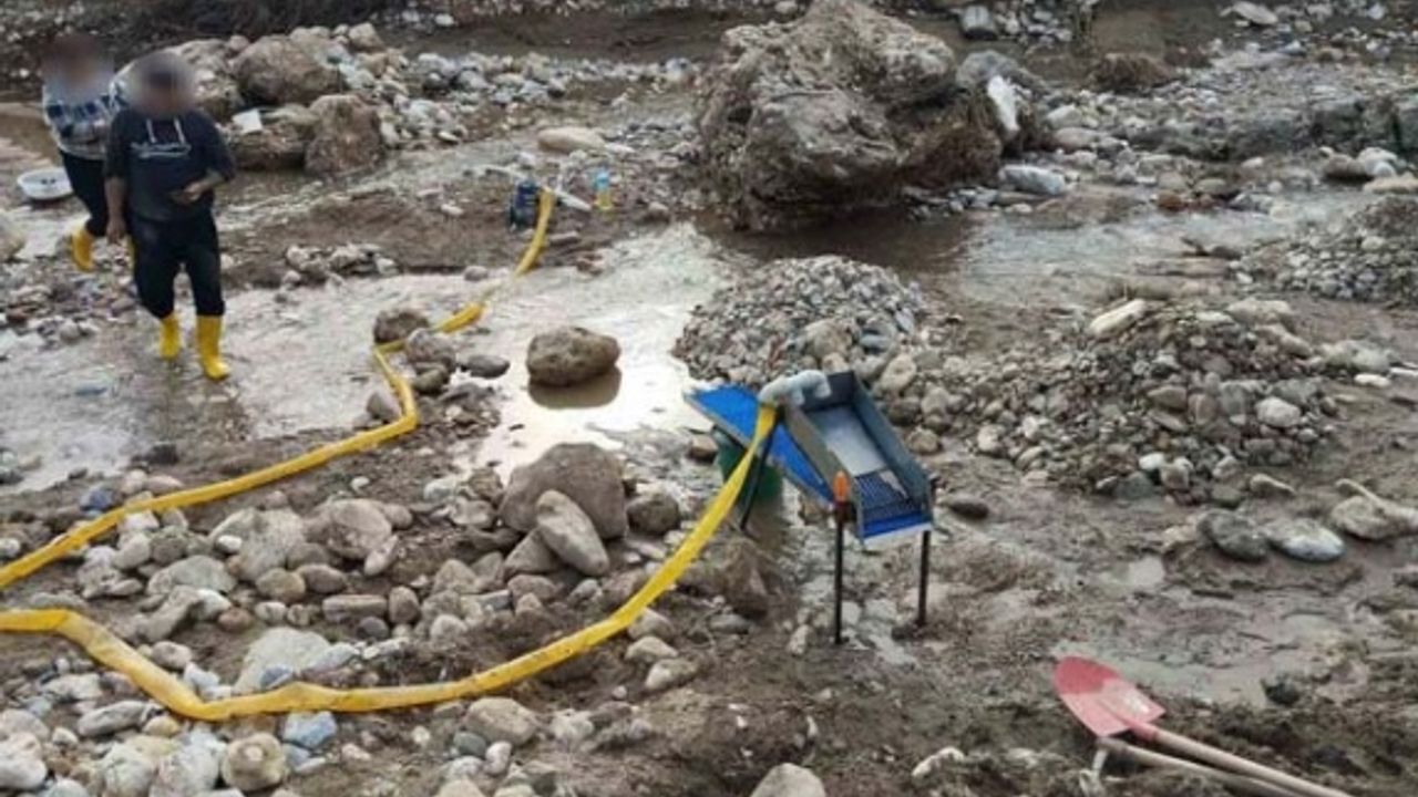 Dere yatağında izinsiz altın arayan 6 şüpheli yakalandı