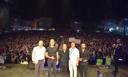 Çine’de Kıraç Konseri Hayranlarını Coşturdu